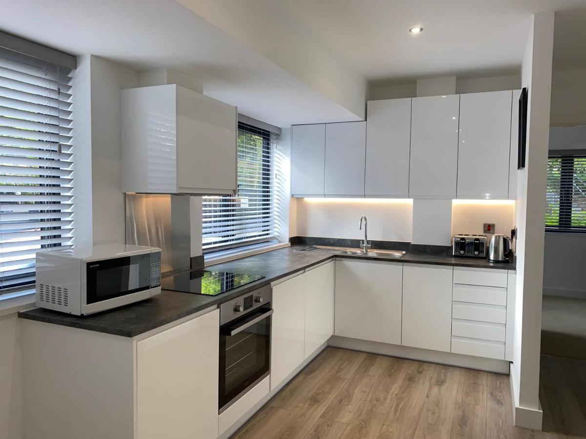 Roomotel - Broadoaks Apartments Solihull Ngoại thất bức ảnh